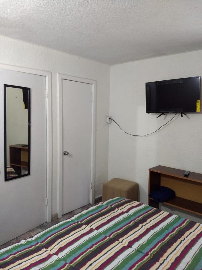 Departamentos Ambassador Apartment Тихуана Екстериор снимка